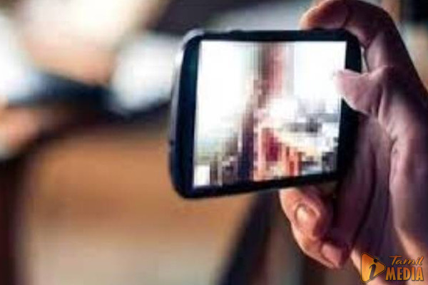 யாழில் இரவு வேளையில் வீட்டிற்குள் புகுந்து குளியல் அறையில் பெண்களை வீடியோ எடுத்த மர்ம நபர்!