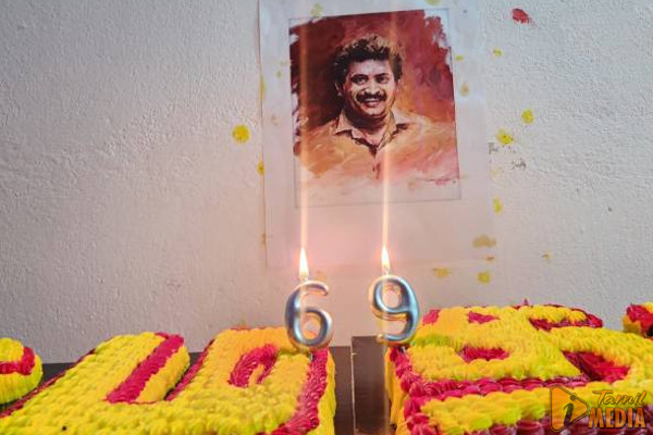 விடுதலைப் புலிகளின் தலைவருக்கு யாழ் பல்கலைக்கழகத்தில் கேக் வெட்டிய மாணவர்கள்!