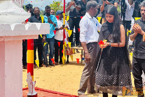 முள்ளிவாய்க்கால் நினைவஞ்சலியை அனுஷ்டித்த கில்மிஷா