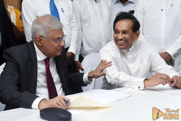 தேர்தலுக்கு நாட்டுக்கு வராதீர்கள்…வெளிநாடு வாழ் இலங்கையர் மீது சீறிய ராஜித!