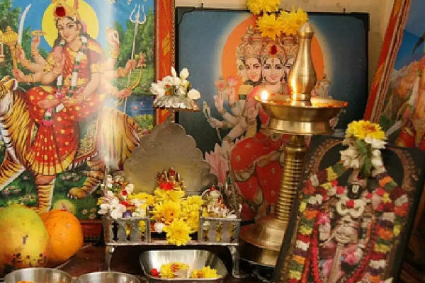  ஆடி 4வது செவ்வாயான இன்று குடும்பத்தில் மகிழ்ச்சி பெருக இப்படி வழிபாடு செய்யுங்கள்