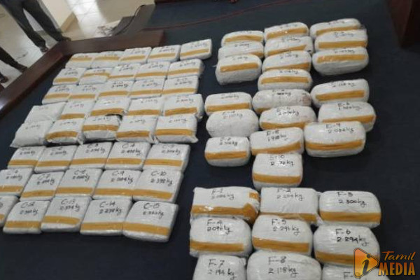 யாழ்ப்பாண பகுதியில் இருவர் அதிரடி கைது! சிக்கிய மர்ம பொருட்கள்