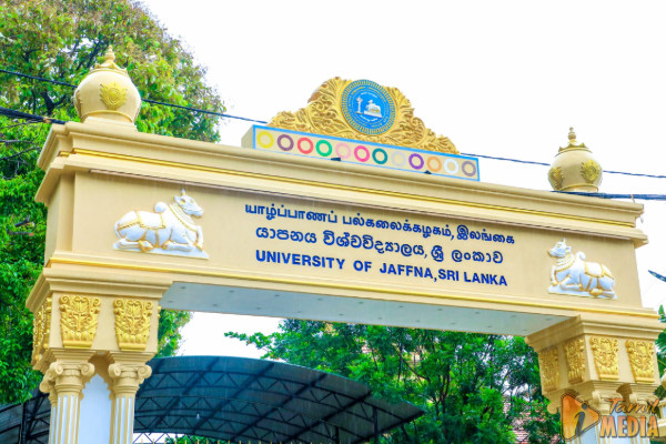 உண்ணாவிரதப் போராட்டத்தை அடுத்து யாழ் பல்கலைக்கழக பீடாதிபதி பதவி விலகல்