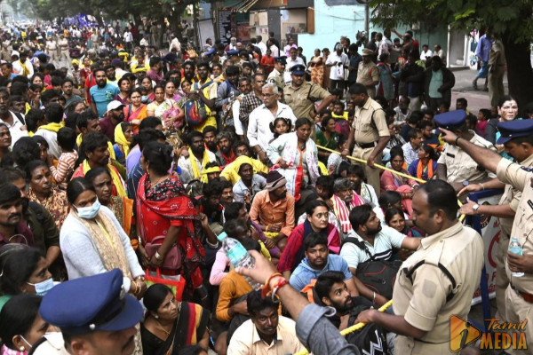 திருப்பதியில் இலவச தரிசன டோக்கனில் முண்டியடிப்பு; 6 பேர் உயிரிழப்பு